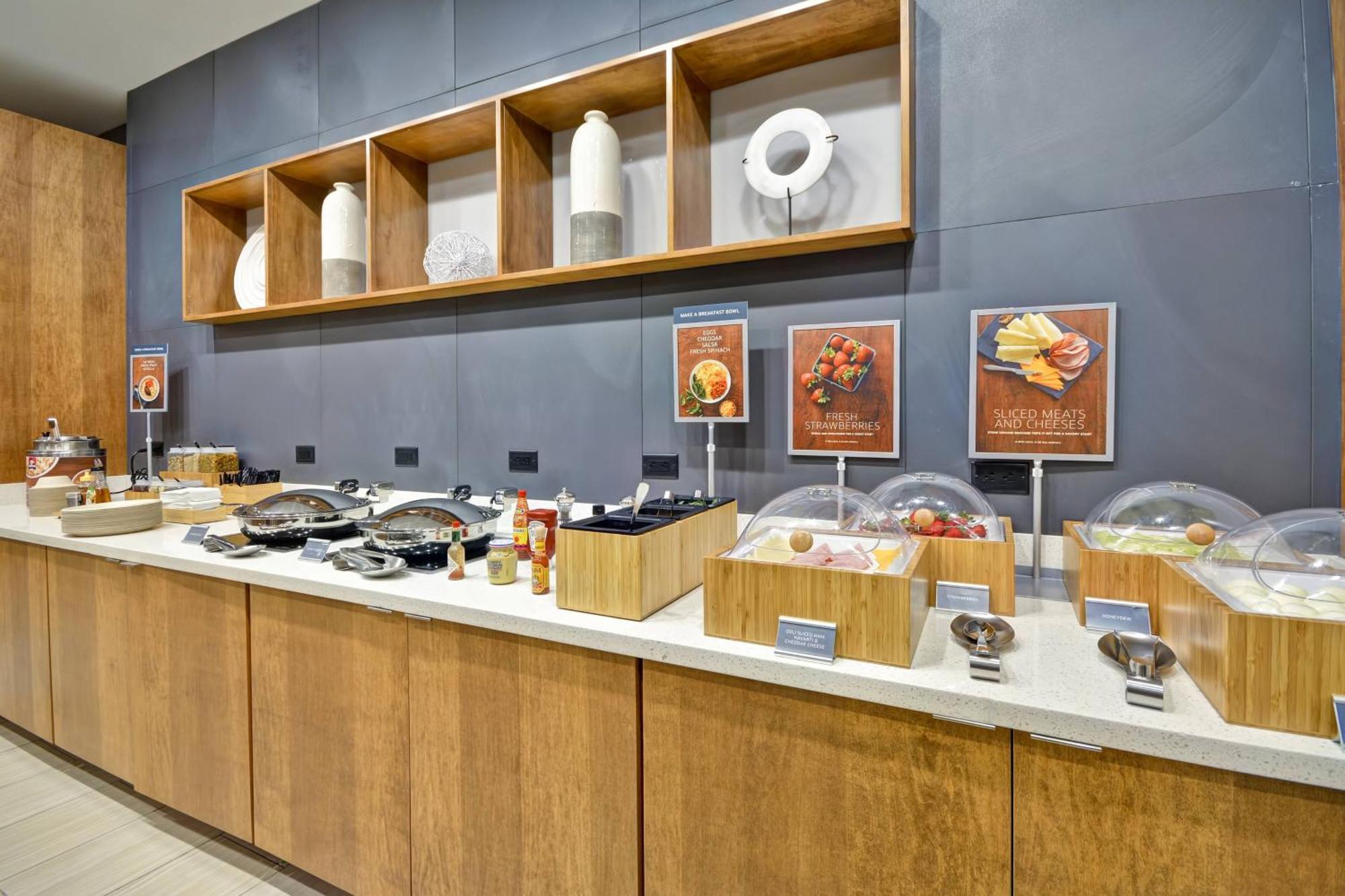 Springhill Suites By Marriott Cincinnati Blue Ash Exterior photo