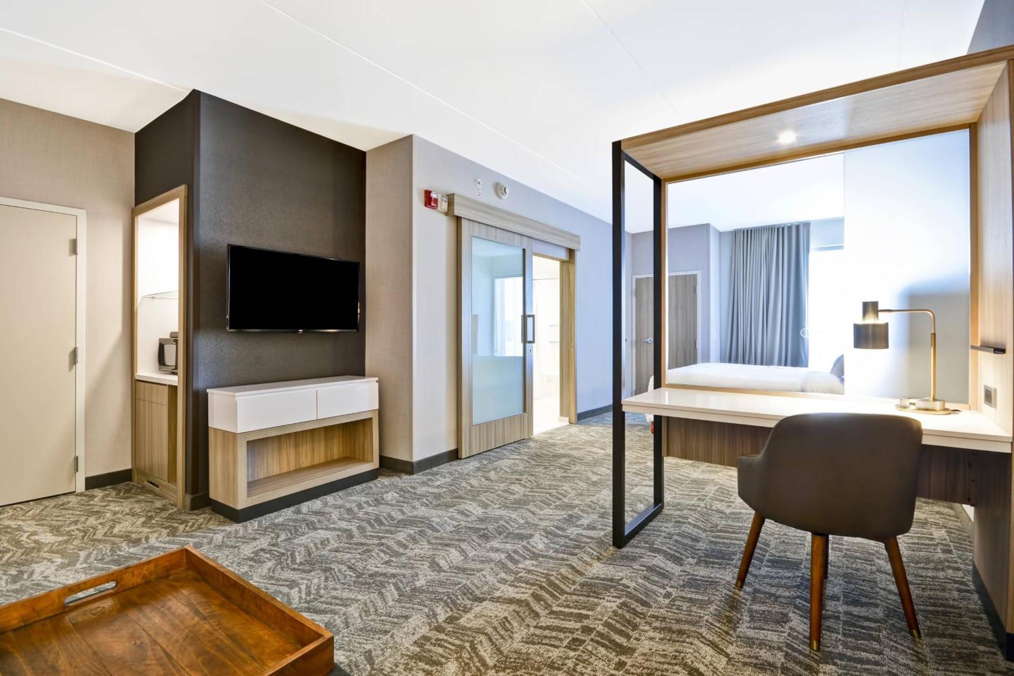 Springhill Suites By Marriott Cincinnati Blue Ash Exterior photo