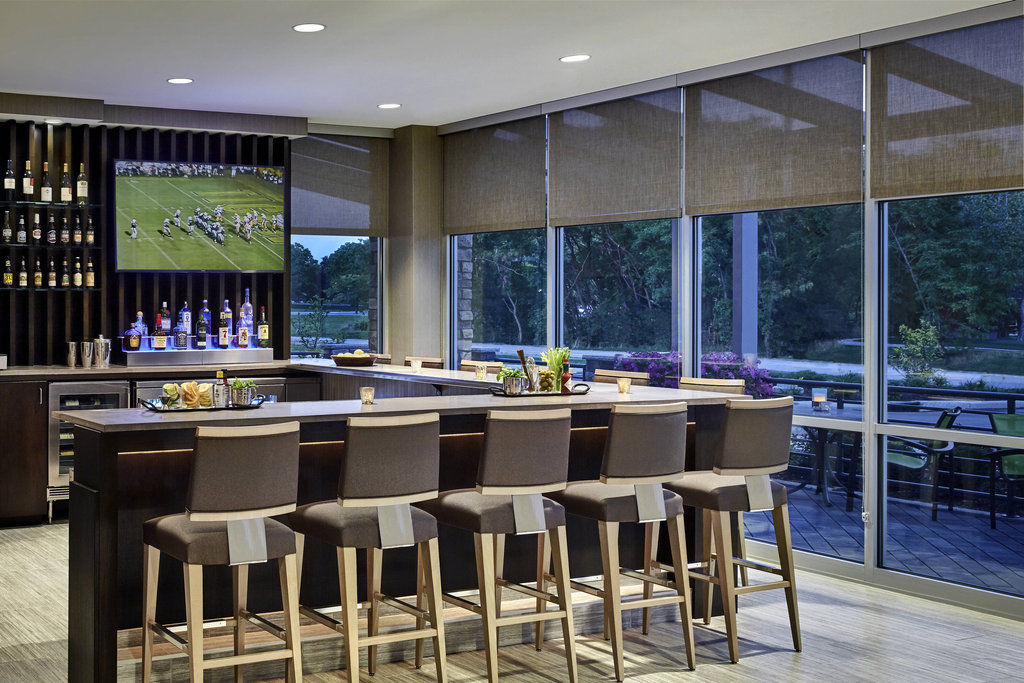 Springhill Suites By Marriott Cincinnati Blue Ash Exterior photo